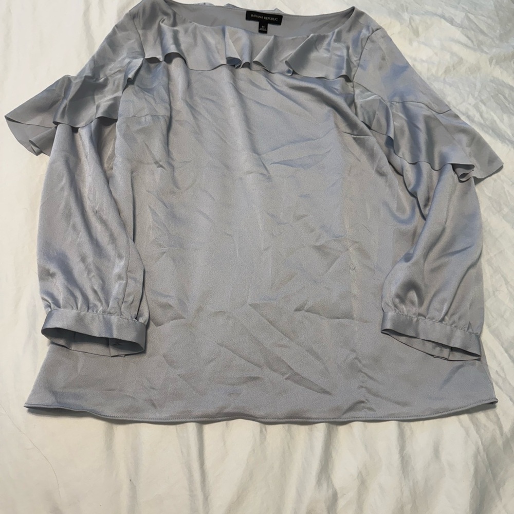Banana Republic Women's Ruffled Top in Light Silver Size Medium